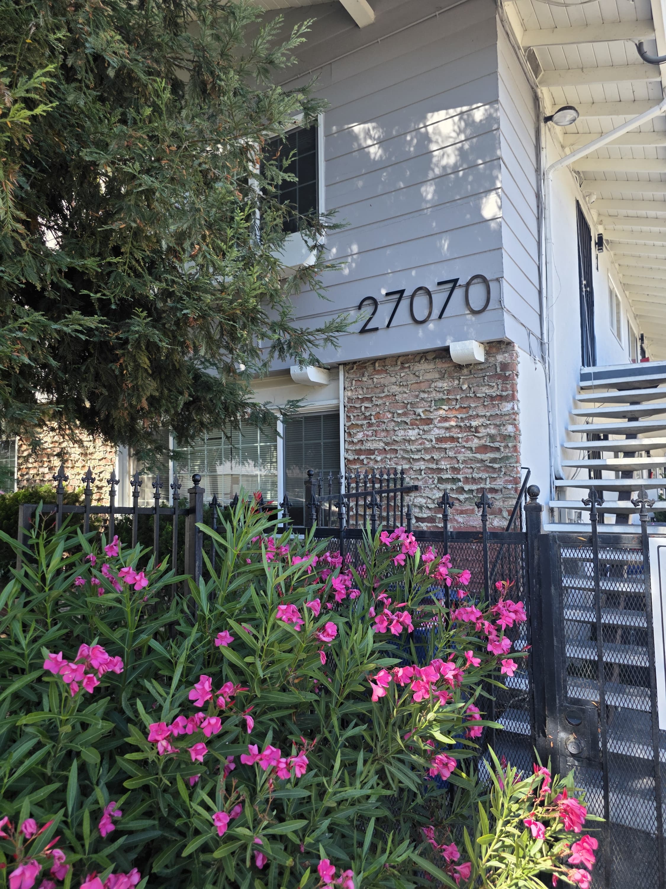 27070 Manon Avenue - 6A - e675d8c5aff5475288bd14bb40620575.jpg
