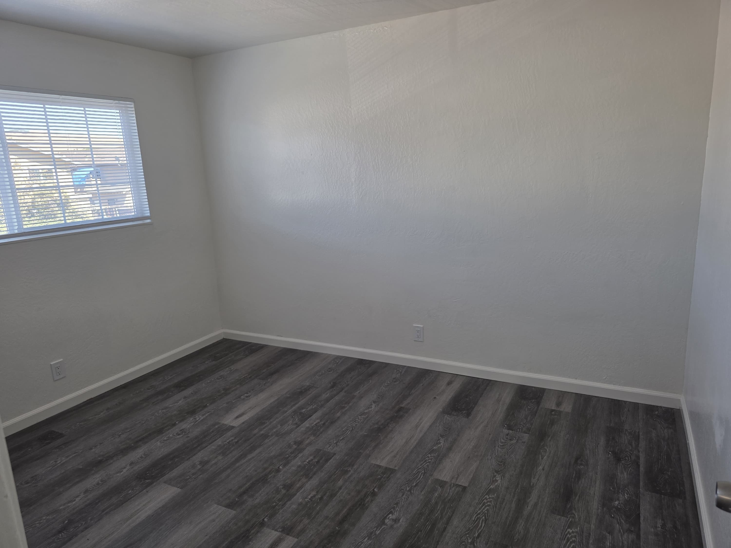 27070 Manon Avenue - 6A - 039ae7db17754213a44b4d92e10bbb69.jpg