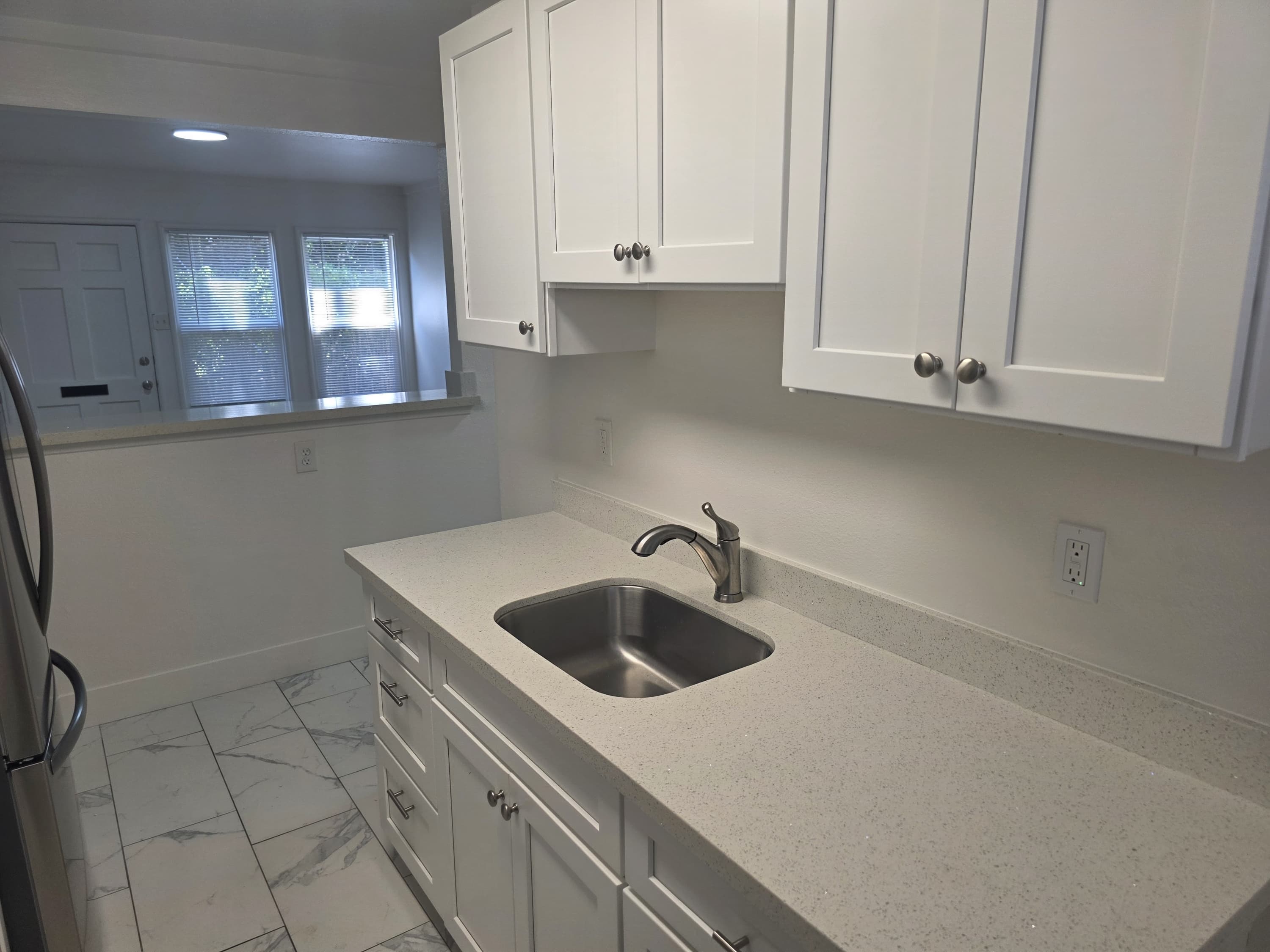 2027 Washington Avenue - 1 - 8dfffabe28444314a79f6a7e1ca67e2b.jpg